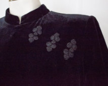 1980s black velvet qipao / cheongsam style sheath dress by RJ and Co SIZE 10