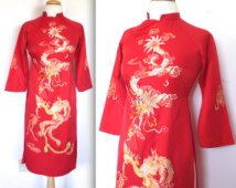 Vintage Cheongsam Dress // Red Mandarin Dress with Chinese Dragon Embroidery // DIVINE