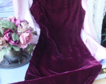 Vintage CHEONGSAM / Burgundy or Wine Velvet Cheongsam / Asian Wiggle Dress, 34 bust