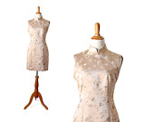 Cheongsam Dress, Gold Dress, Womens Cheongsam, Small Cheongsam, XS Asian Dress, Japanese Dress, Chinese Dress, Vintage Cheongsam