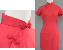 Vintage 1960s Cheongsam Dress / Mei Wah Silk Factory / Red Asian Dress / Mandarin Style Collar / Medium