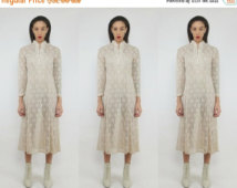 SALE 20% OFF Vintage 90s Oatmeal Sheer Floral Lace Cheongsam Qi' Pao Midi  Dress S