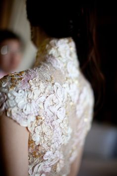 Beautiful hand-sewn details on this cheongsam. Love love love this. For more beautiful wedding ideas, visit my blog: www.rebeccachan.ca/blog